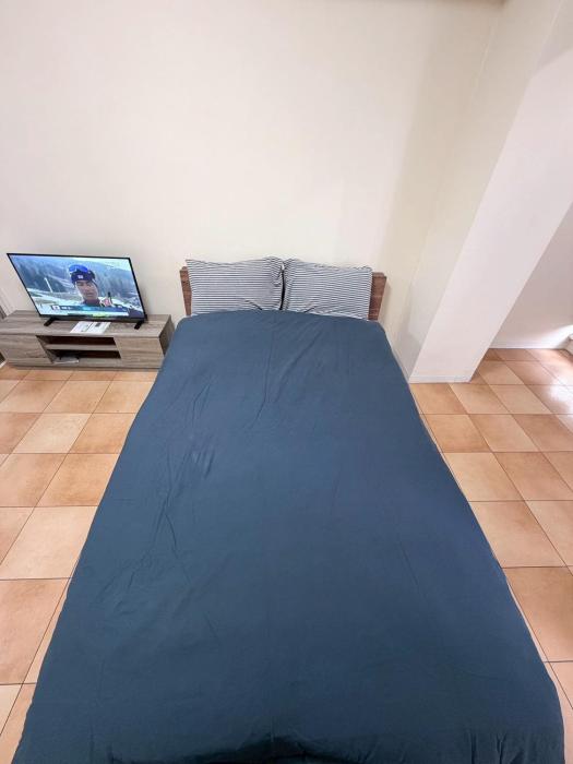 Next to kuromon market three double beds spacious apt