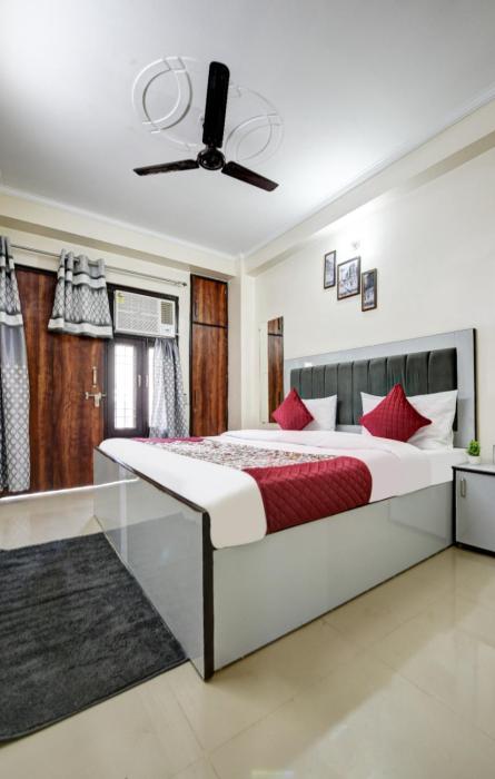 King Studio Apartment with Open Terrace