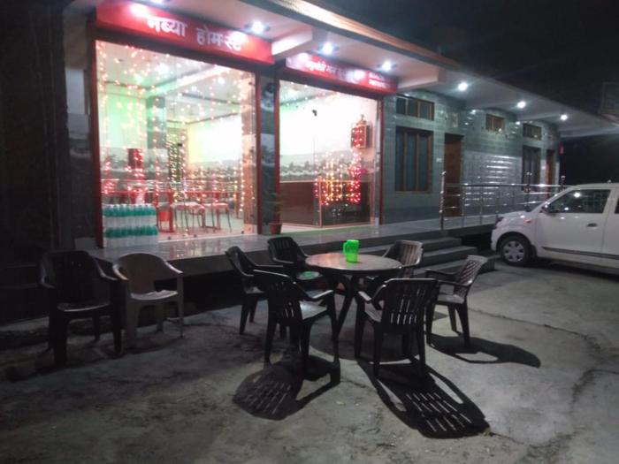 Hotel Navya Dhruv