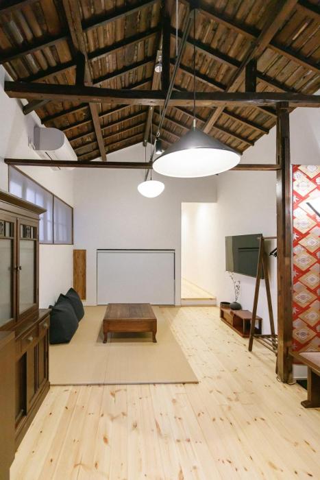 Parking for 2 cars-Osaka Castle & Kyoto good access and modern old house for rent