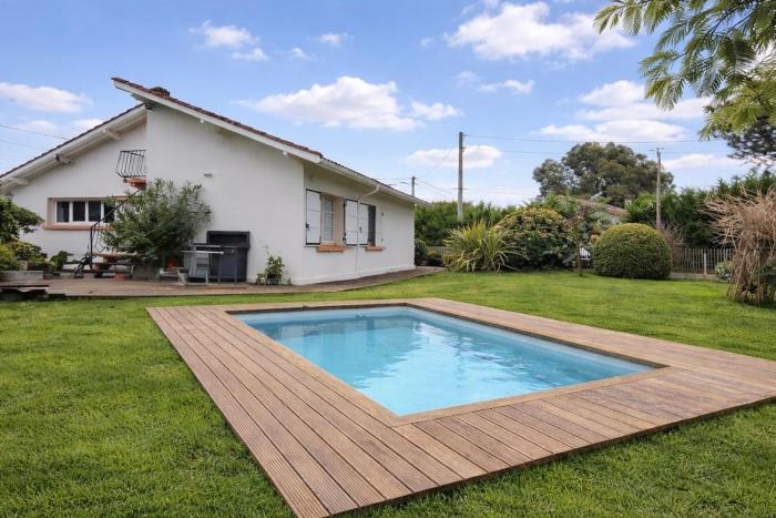 Villa Augusta - Villa rénovée avec piscine à 10 minutes des plages