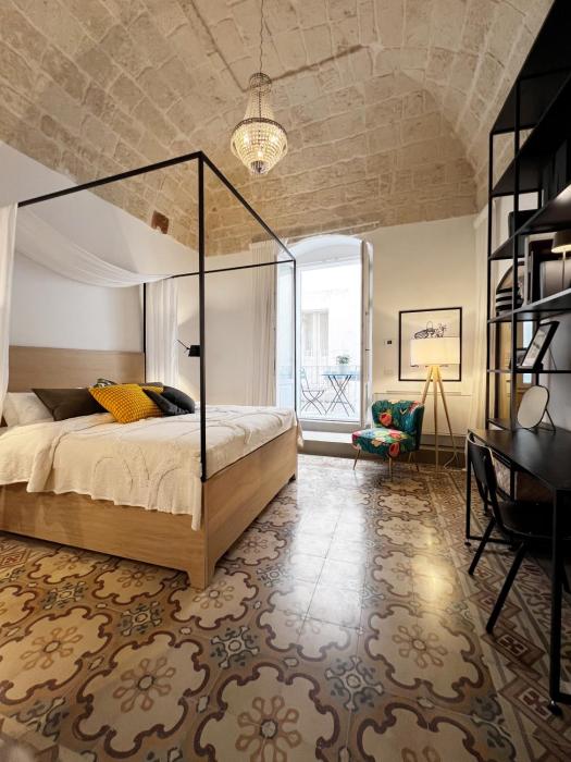 Casa Due Pulcini - 2 Private Suites in 1 Design Townhouse for up to 6 Guests