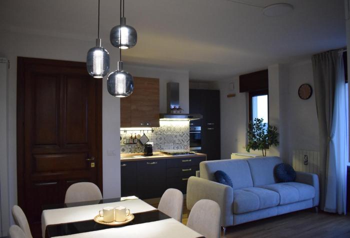 EOS Suite Apartment - a due passi da Piazza Pisanelli e Ospedale Panico