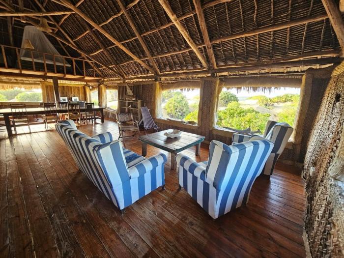 Bone Idle, Lamu Beach Home