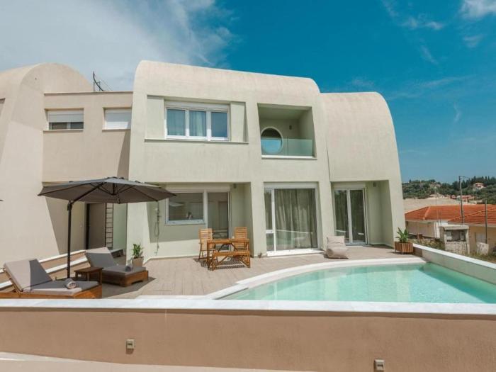 Chic Family Villa with Pool in Syvota