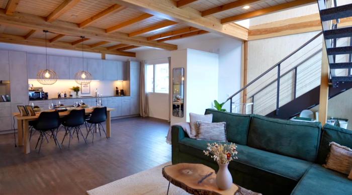 Louisas Gallery - Whirlpool - Berge & Wandern - Abendruhe - familien- & gruppenfreundlich - 1h von Zürich