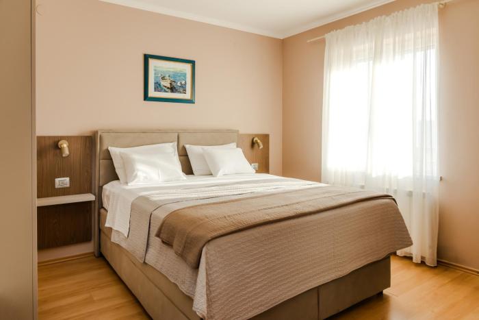 APARTMANI VILLA ELVIRA