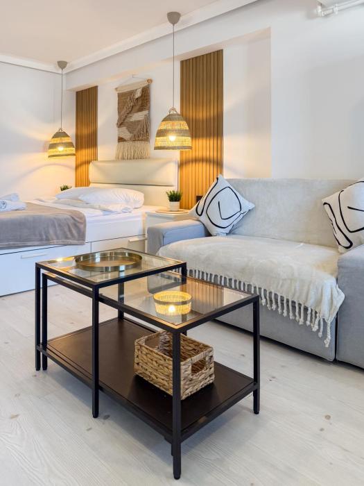 Airport Residence - Across from Otopeni Airport