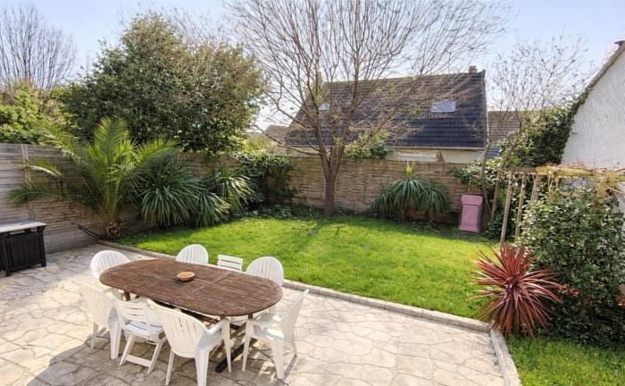 Grande maison près de Paris, jardin, 6 chambres