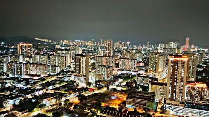 Stylish Luxury3BR Apartment City Skyline View 10