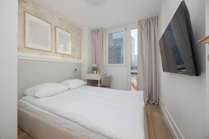 Spacious Family Apartment Suited for Remote Work by Noclegi Renters