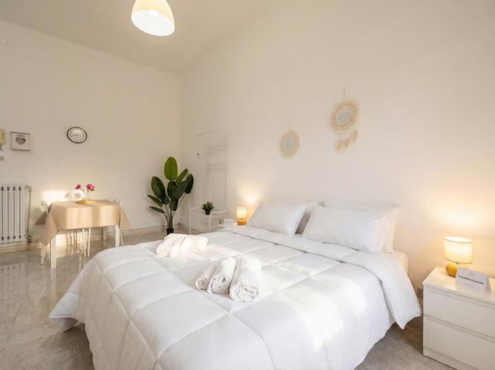 Cozy romantic loft- Cialdini 21