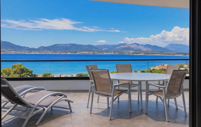 Magnifique T3 proche Ajaccio avec vue mer et accès plage à pieds