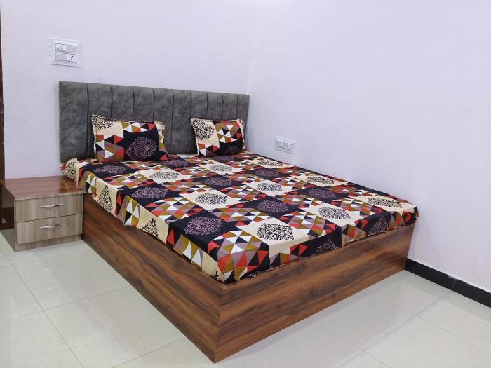 karan arjun guest house