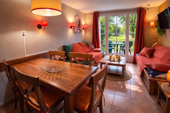 Duplex pour 2-4 personnes à Monflanquin - Piscine - Terrasse - Parking - Campagne - Lot-et-Garonne - draps inclus