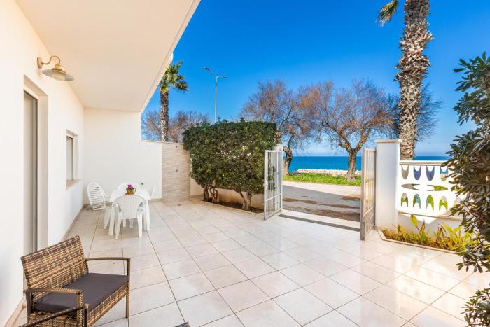 Casa Blasi by BarbarHouse