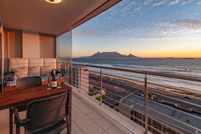 Waves I Beach I Kite Surfers Table Mountain Views