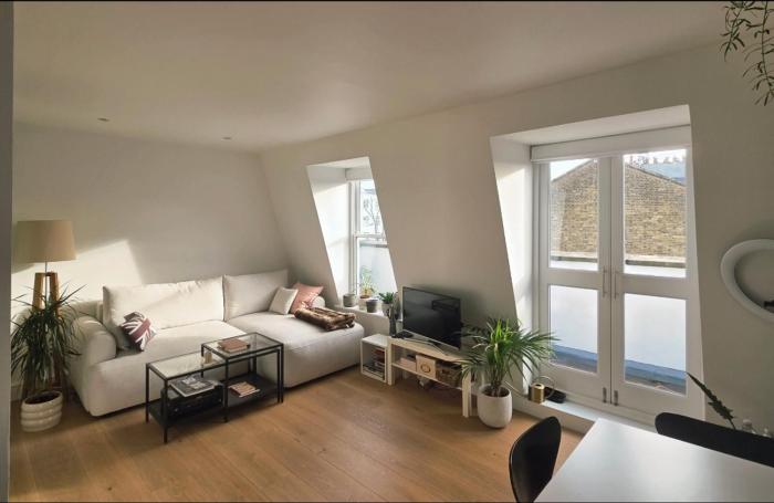 Fantastic 1-bed Notting Hill flat with balcony and stunning views