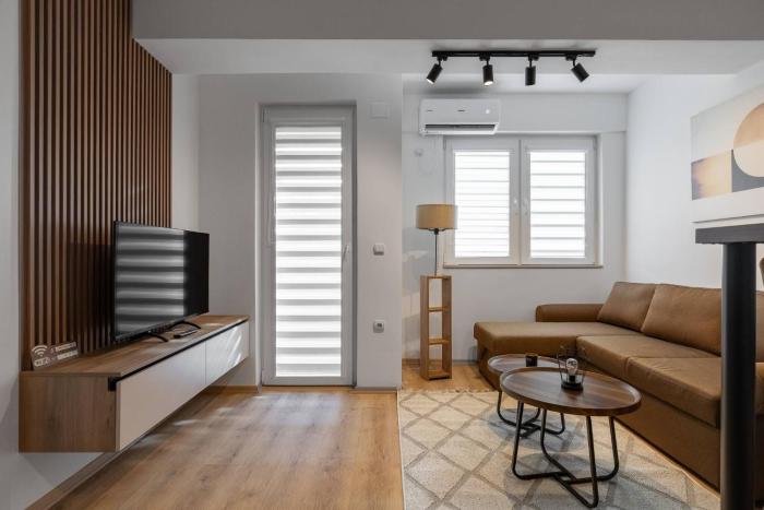 Centrally Located Cozy Oasis DO Condo