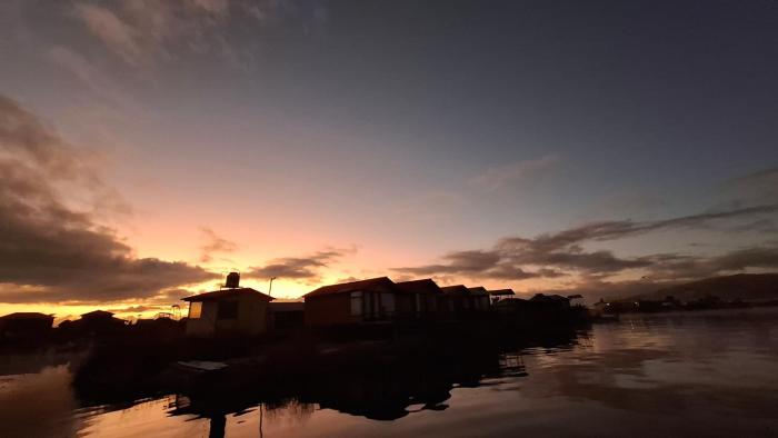 Uros & Titicaca Sunset Comfort Floating cabins