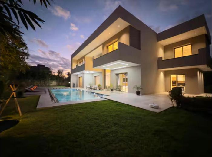 Villa Abchir, Luxe Villa met Privézwembad & Hammam nabij Marrakech