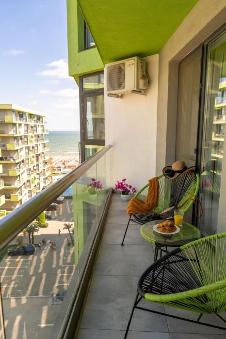 Rock Apartment in Spa n Pools Beach Resort-Parking