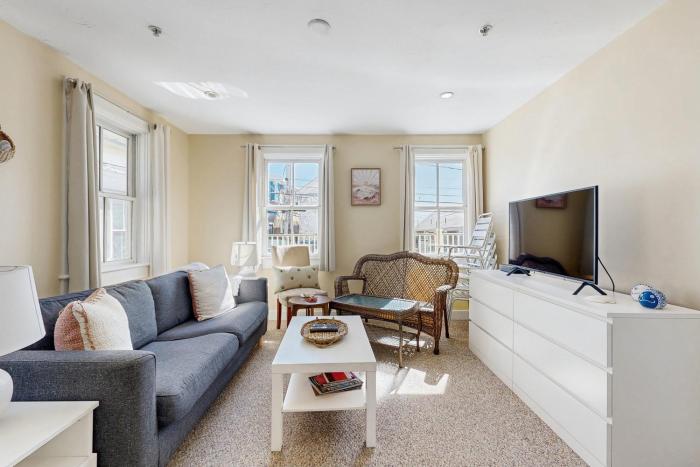 Provincetown Penthouse - Unit D