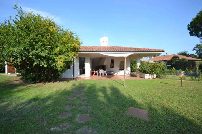 Albarella villa bifamiliare vicina alla spiaggia