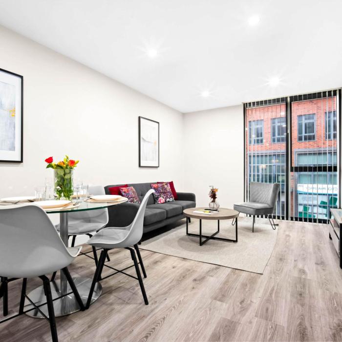 Stylish 2 Bed Apartment - City Center - Netflix 2AH