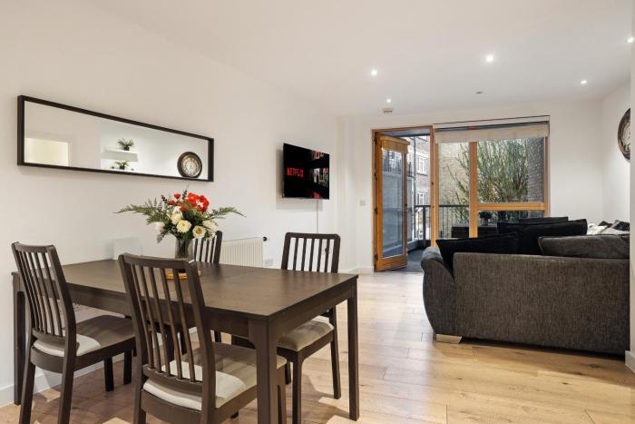 Perfect 2BR Haven Near Central London