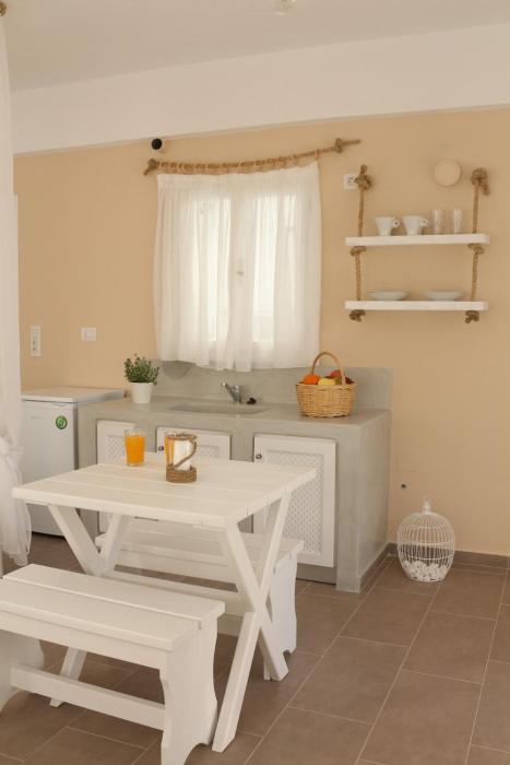 Santa Irini 1