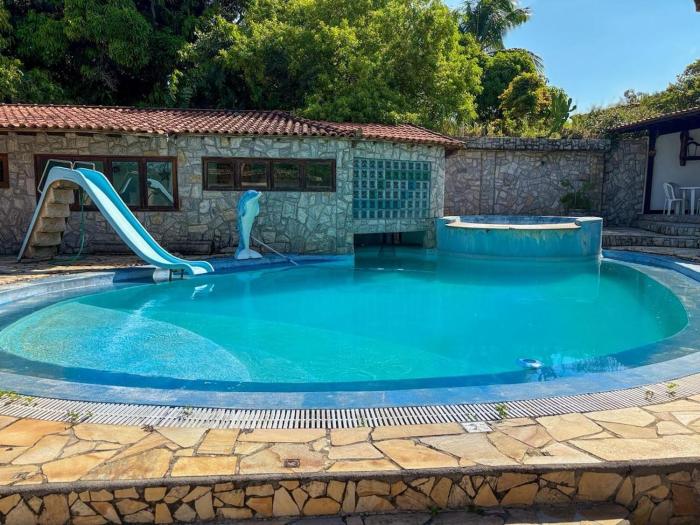 Itaúna Beach House Mansion