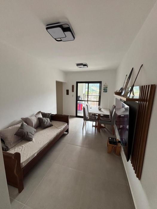 Apartamento à 100 metros da Praia Martin de Sá