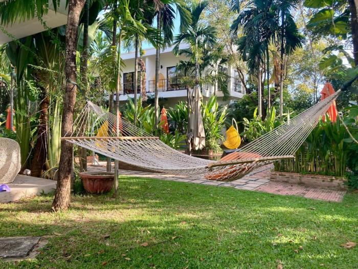 Duplex, 1BR Loft, King Bed, Pool, Garden, Sony Soundbar