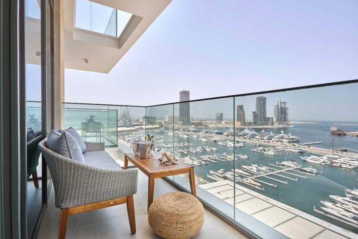 Frank Porter - Seagate Building 1