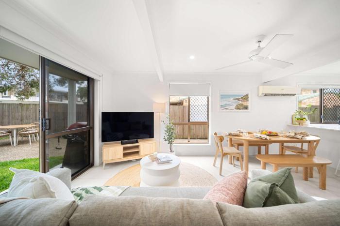 Coolum Coastal Abode - Pet-Friendly Walk to Beach