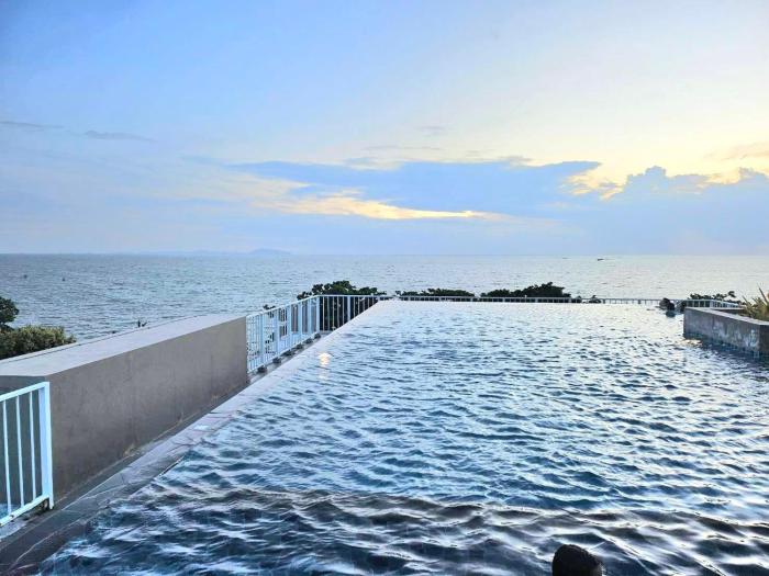 The Blu X Bangsaen 113