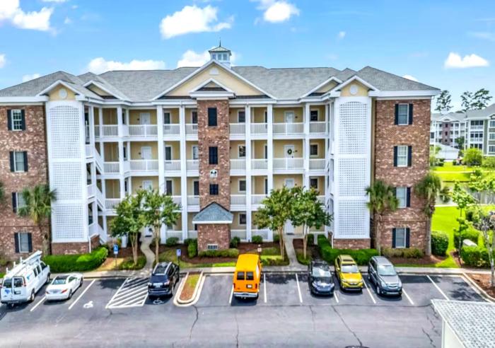 Magnolia Pointe Condo & Pool & Golf, Central MB