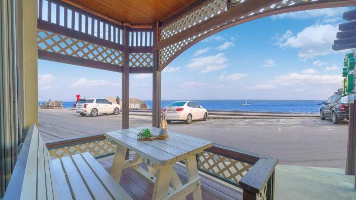 Gangneung White Beach Pension