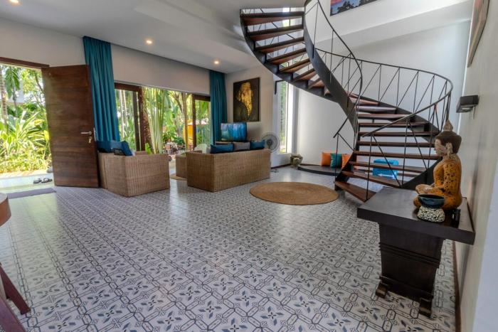 Tropical 2BR Garden Pool Villa, Apple Music, Padel