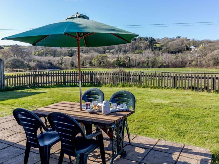 2 Bed in Cambrose oc-forgm