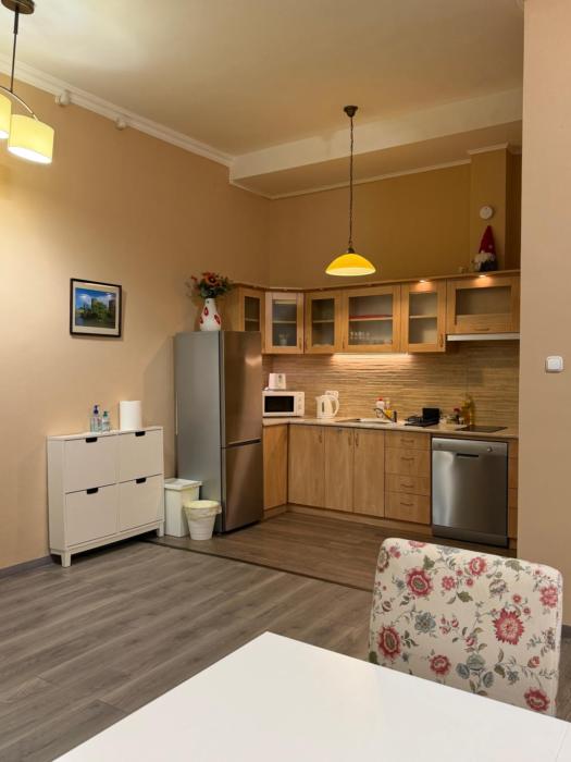 Dowmtown Apt near US embassy Quiet neighborhood