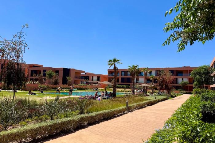 2BR in Noria Golf close to Airport