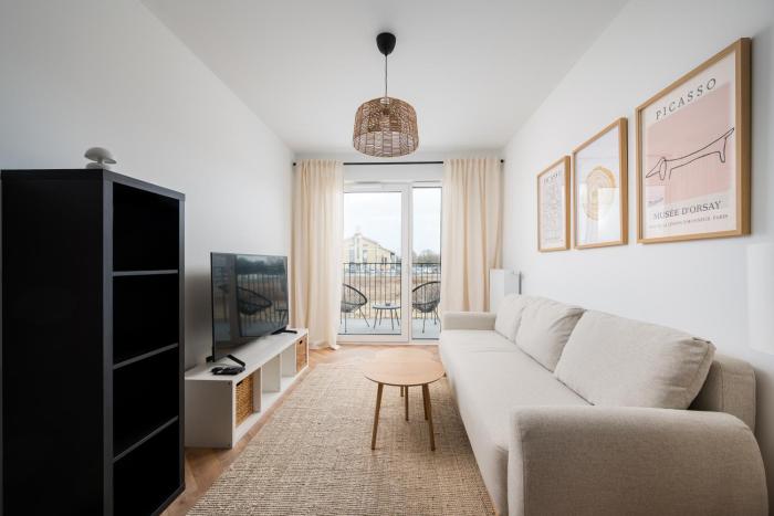 Hemara Modern Apartment by BookingHost