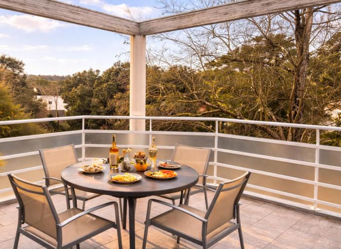 Appartement calme grande terrasse 150 m de la plage