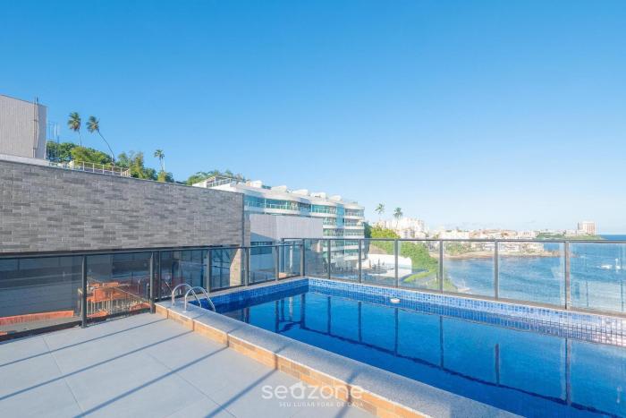 Cond. Saint Bartz, Lazer completo de frente para a Praia de Ondina - SBZs