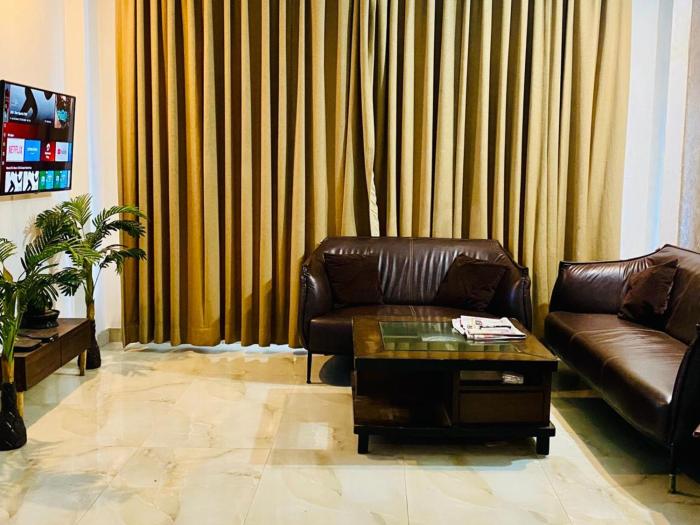 Rudra inn vrindavan 3bhk villa nearmandir