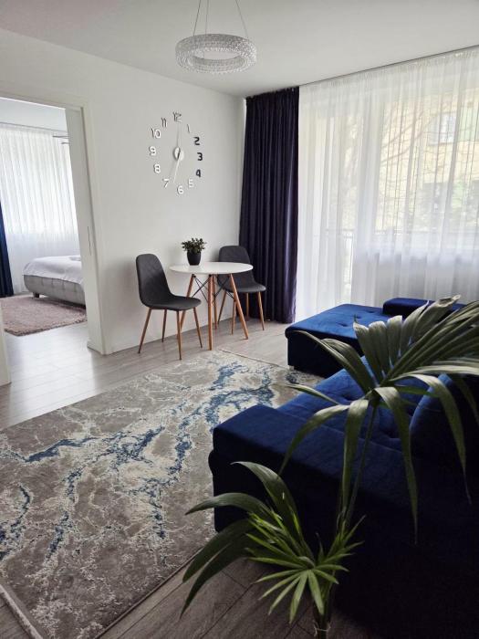 ROSE APARTMENT