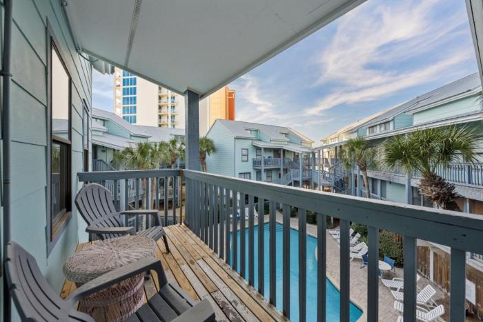 Ocean Reef 304 by Youngs Suncoast
