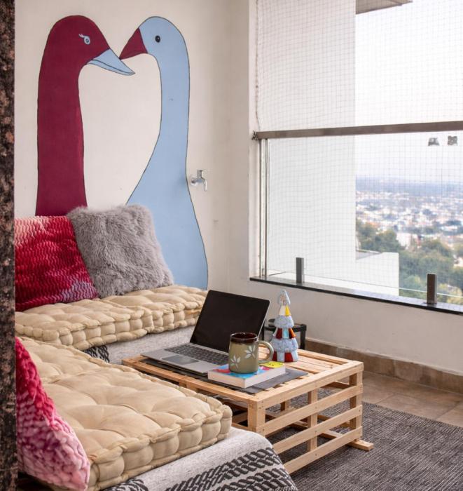 The Burgundy Hour - Sunset View Balcony Studio